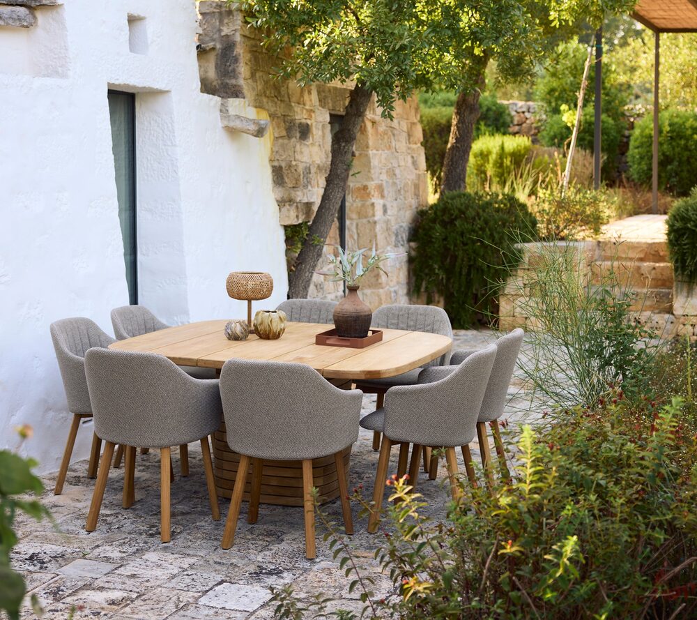 Choice styled outdoors
