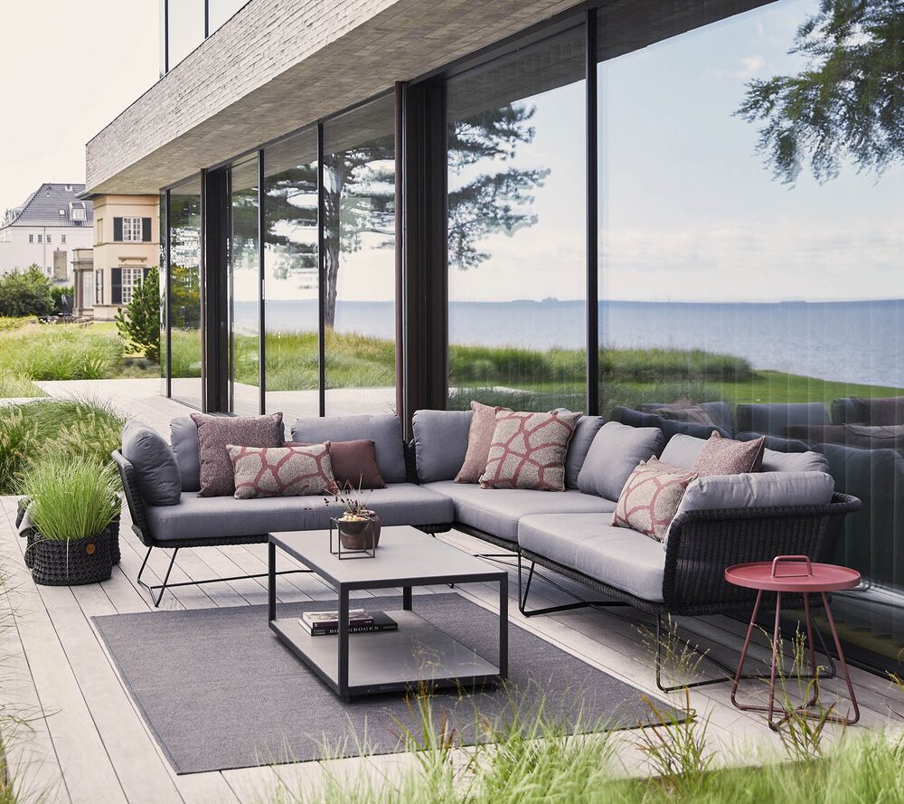 Horizon outdoor detail