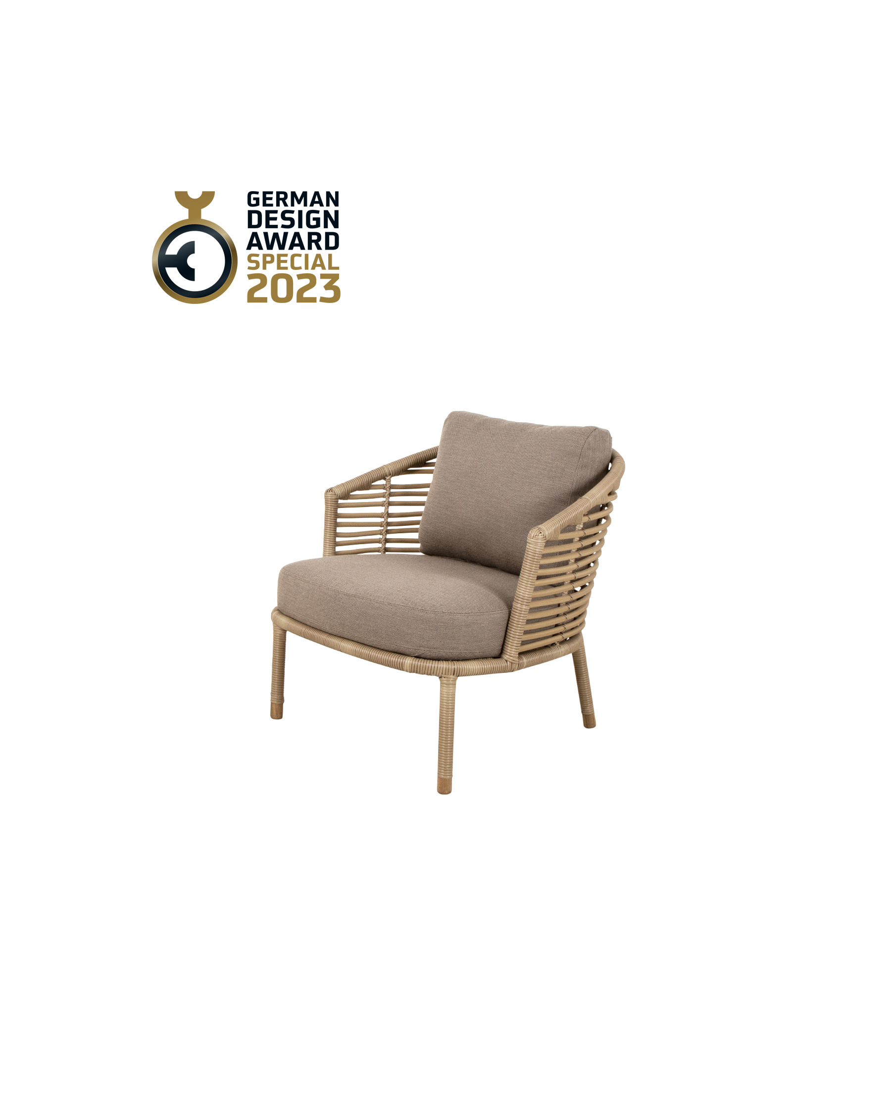 Cane-line Sense outdoor lounge chair in natural Cane-line Weave with teak legs