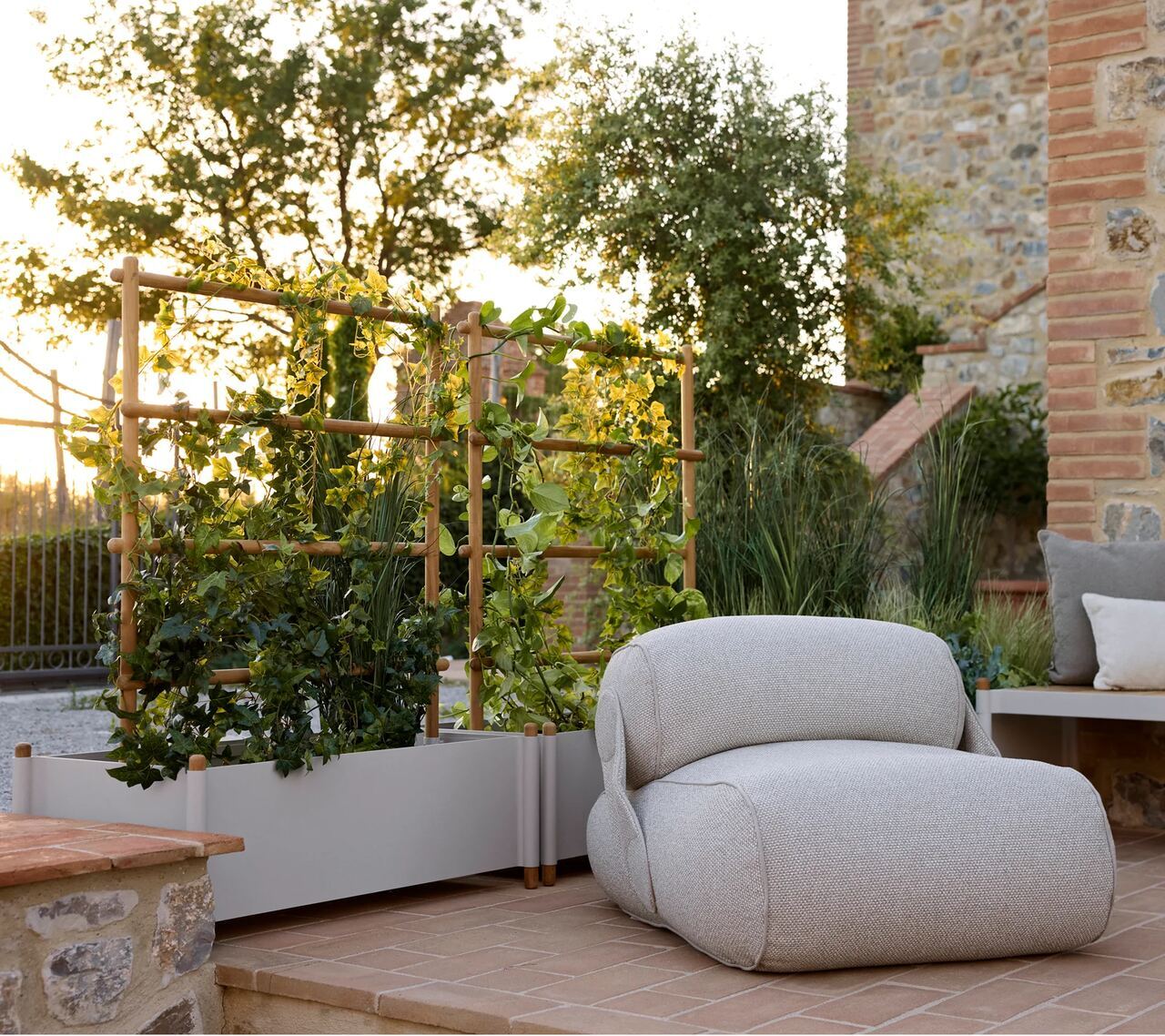 Sticks planter w/rack