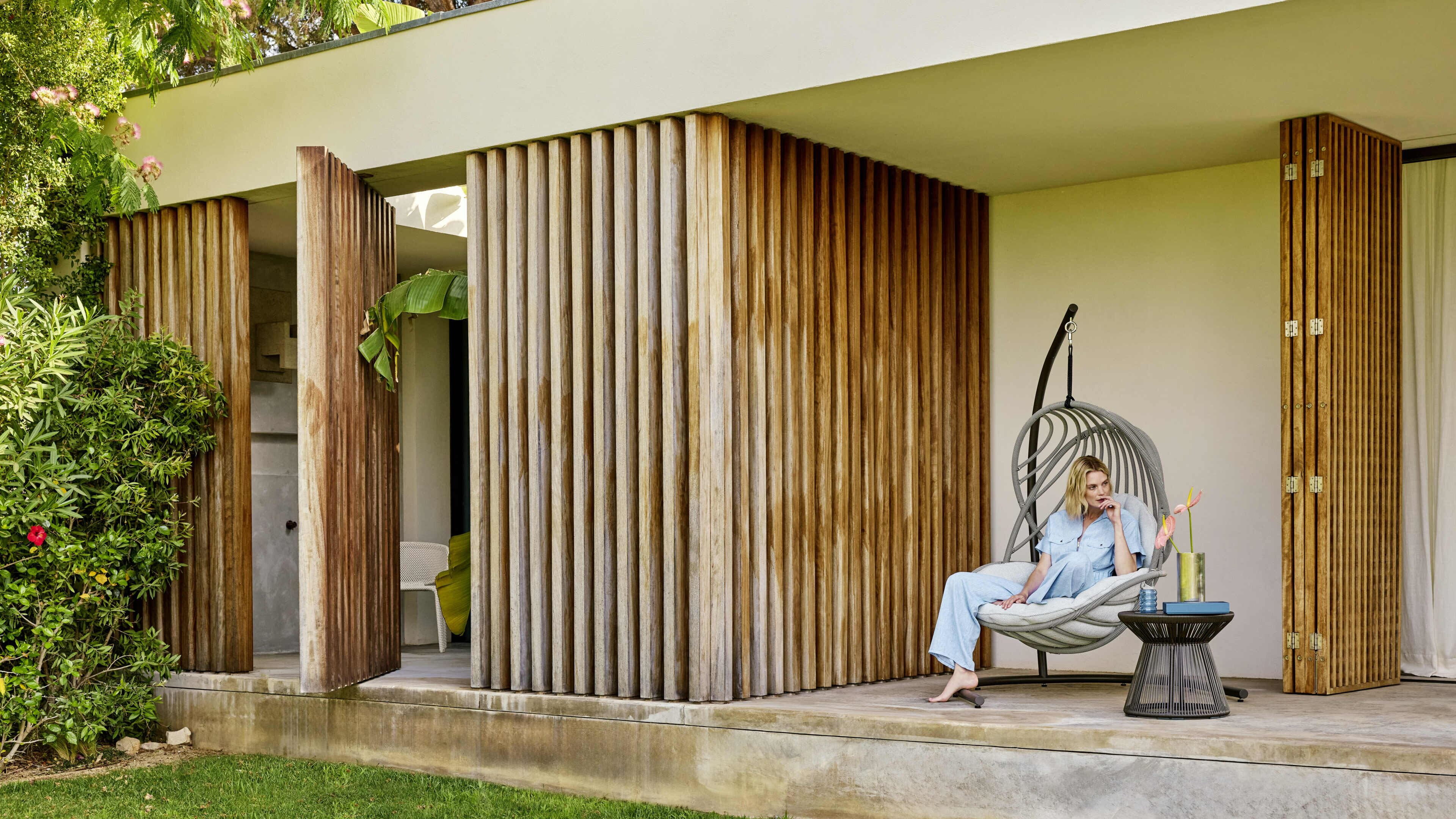 Cirql Nu outdoor collection by Dedon