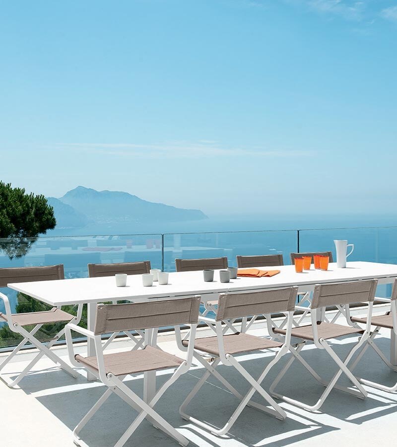 Flat outdoor collection by Ethimo