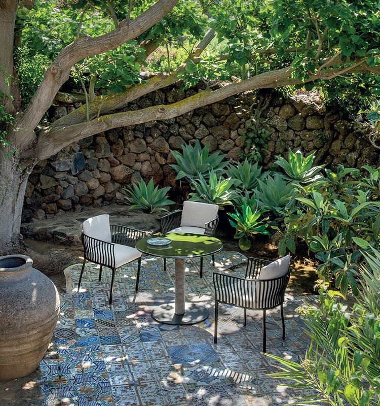Noon outdoor collection by Ethimo