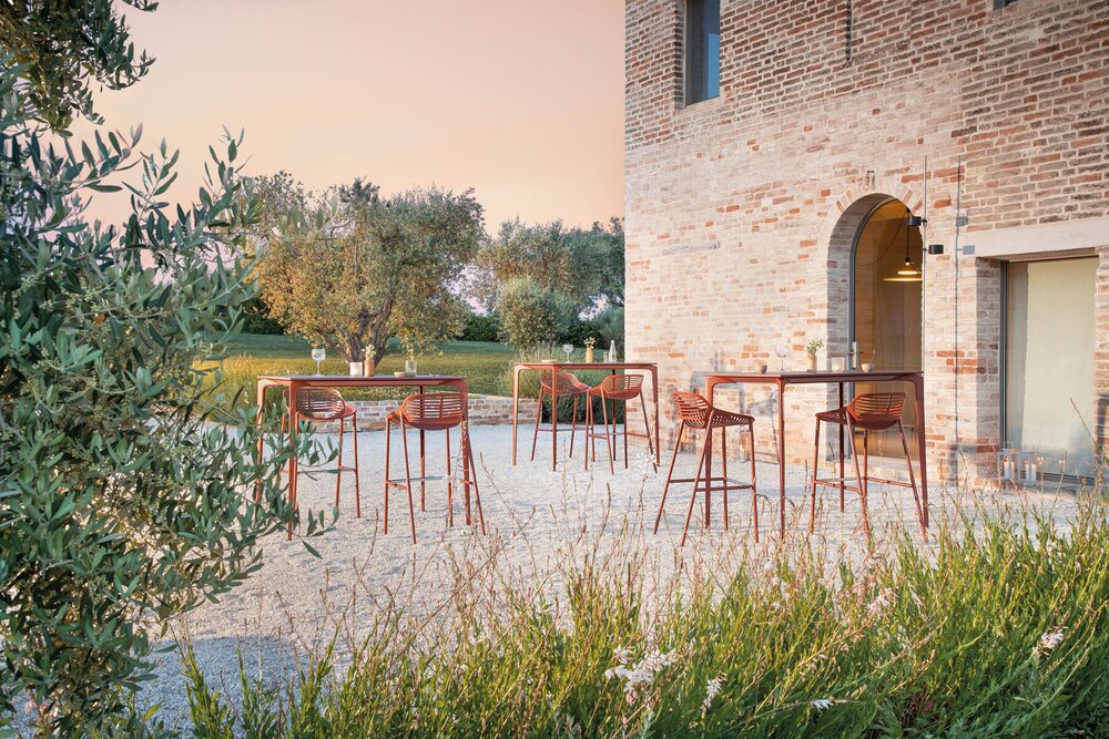 Niwa outdoor detail