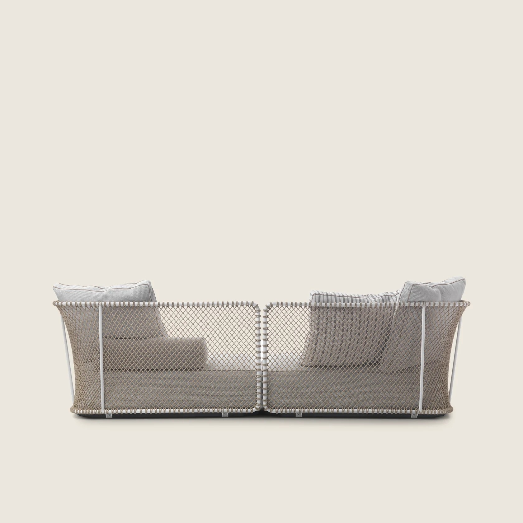 Oasis sectional detail
