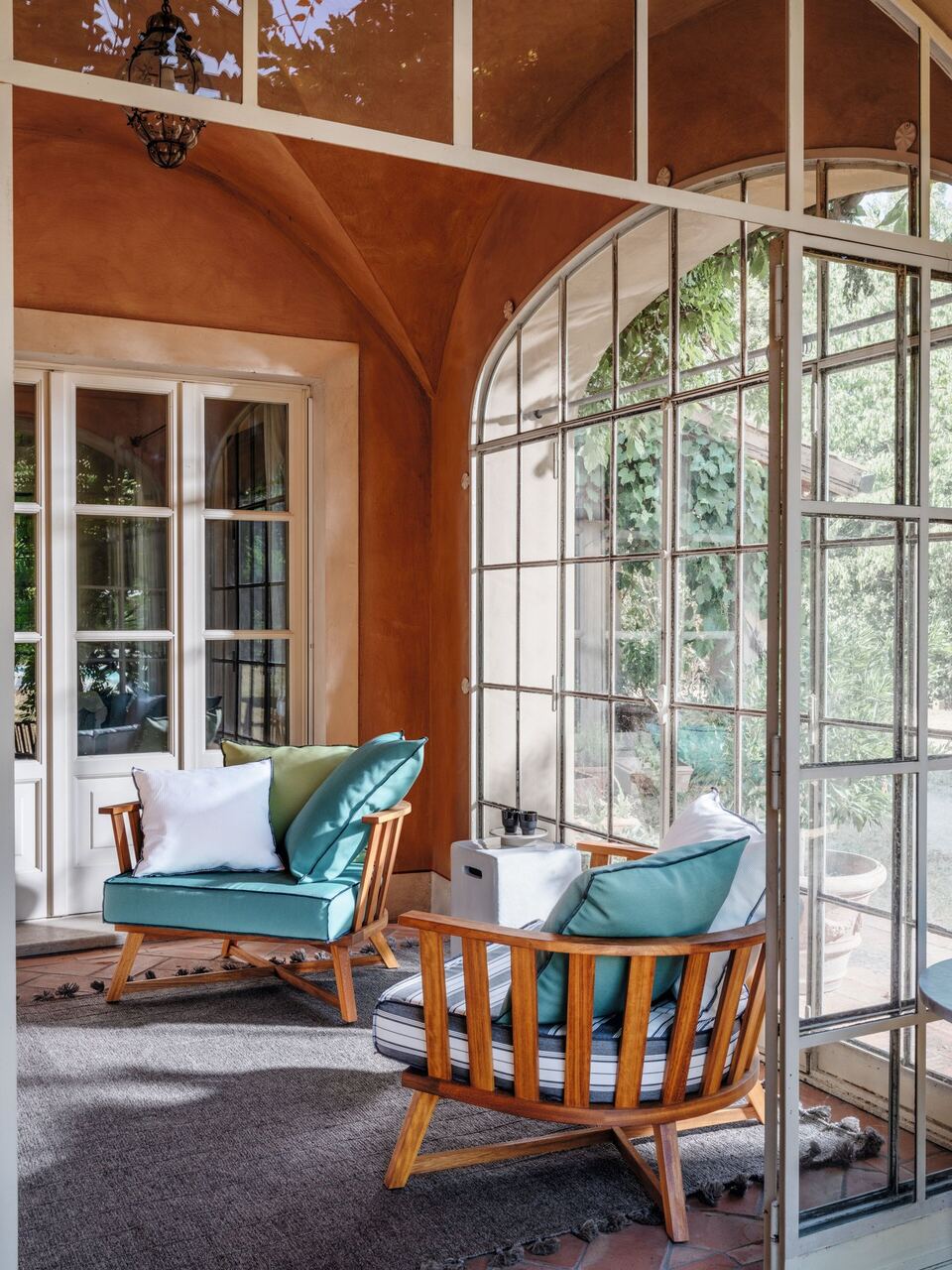 Inout daybed