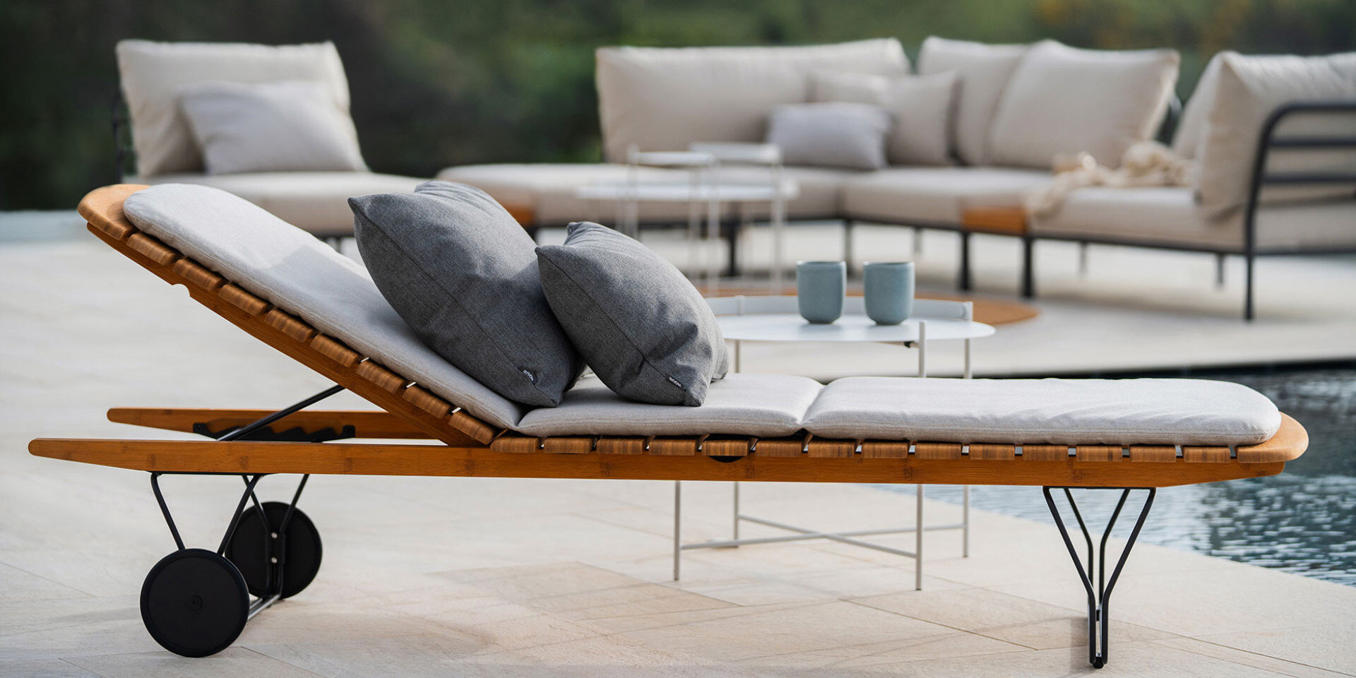 Molo by Houe