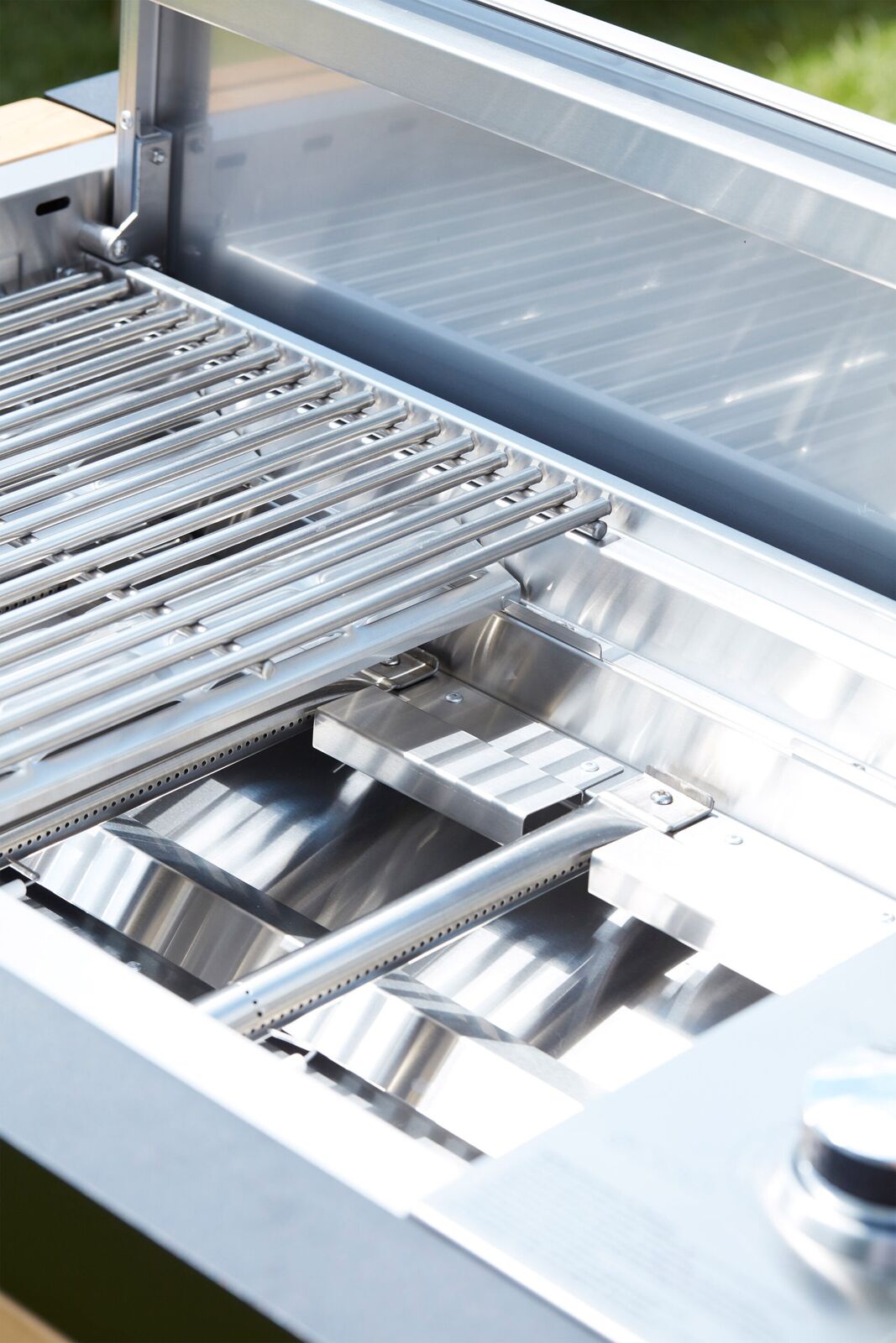 Intas grill grate detail