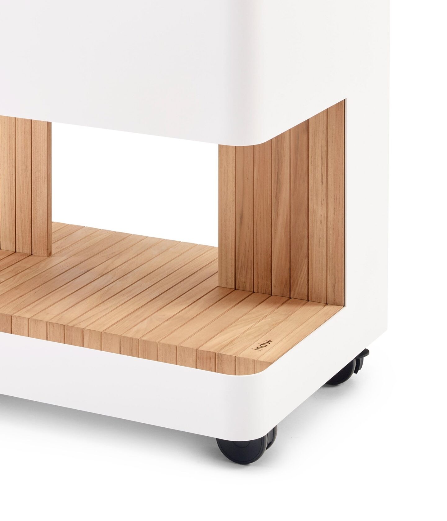 Intas · Teak surface detail
