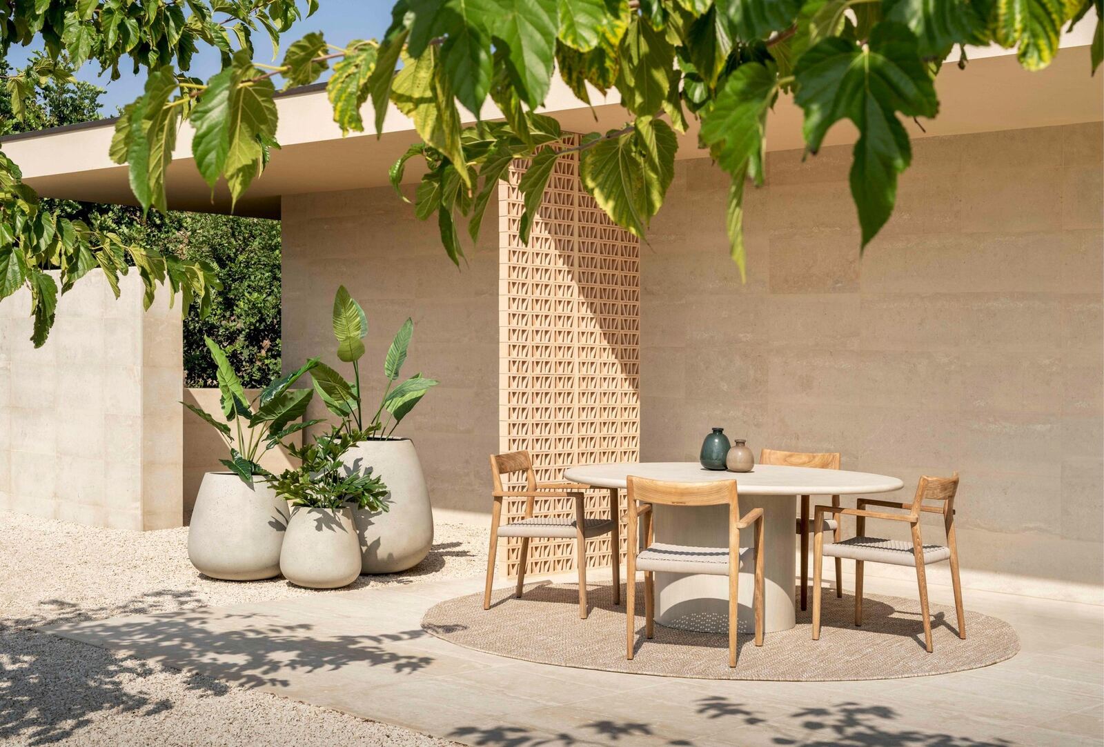 Como by Jardinico, concrete-look outdoor tables
