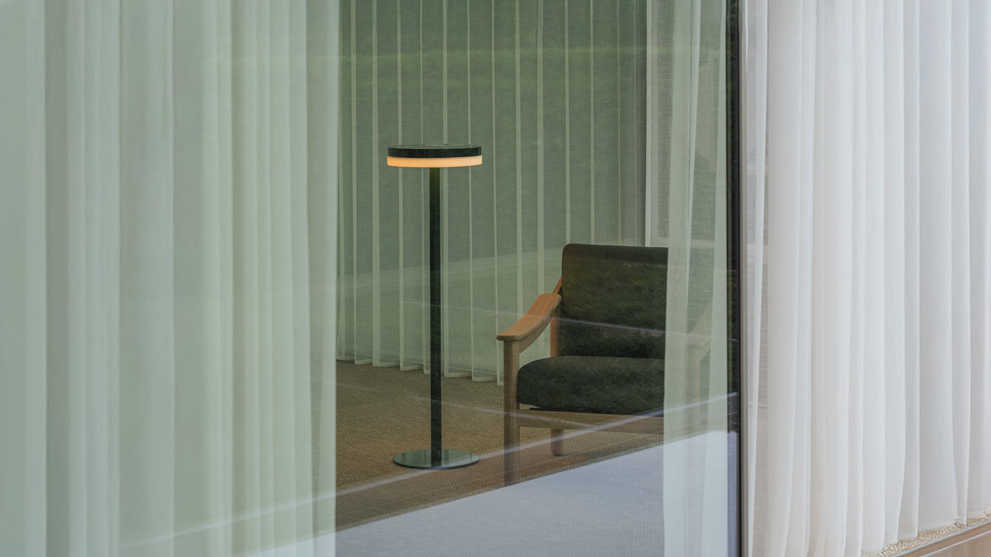 Anda by Antonio Citterio for Kettal