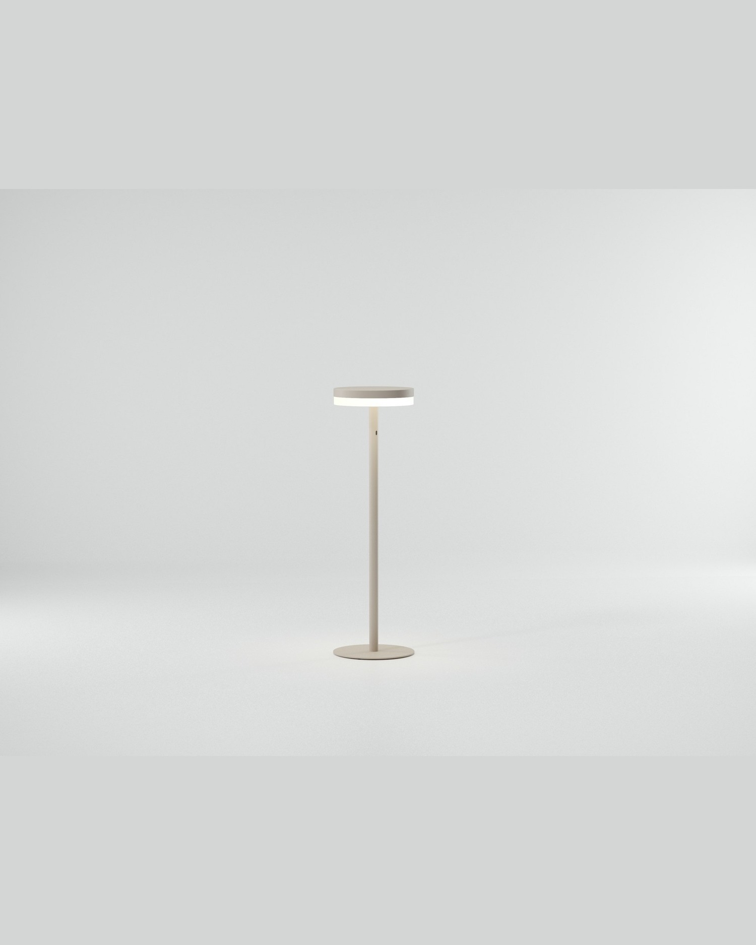 Anda Floor Lamp