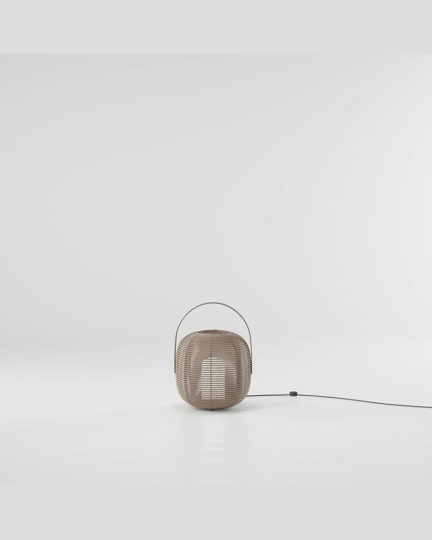 Bela Lamp