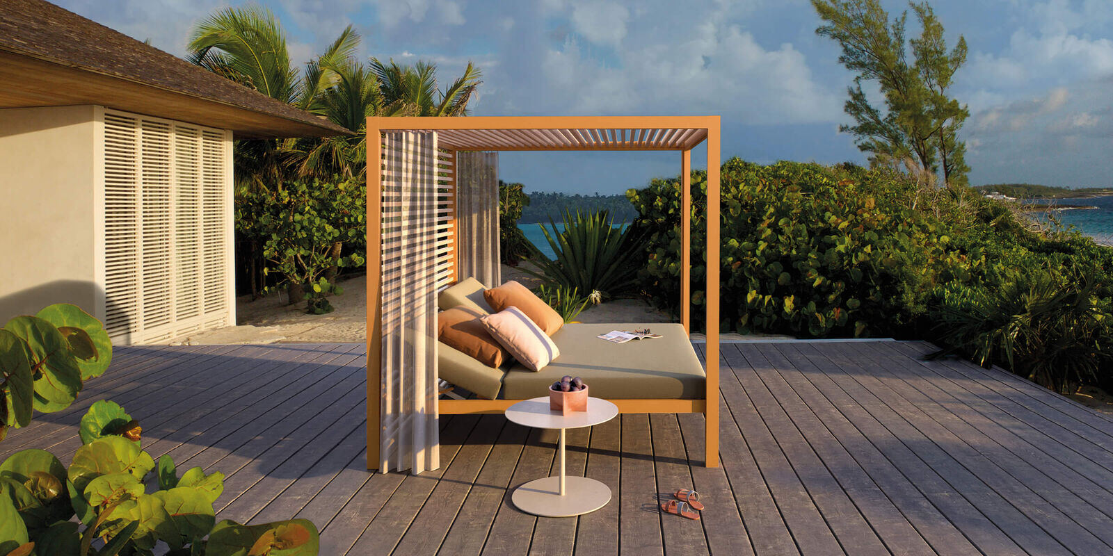 Daybed installation
