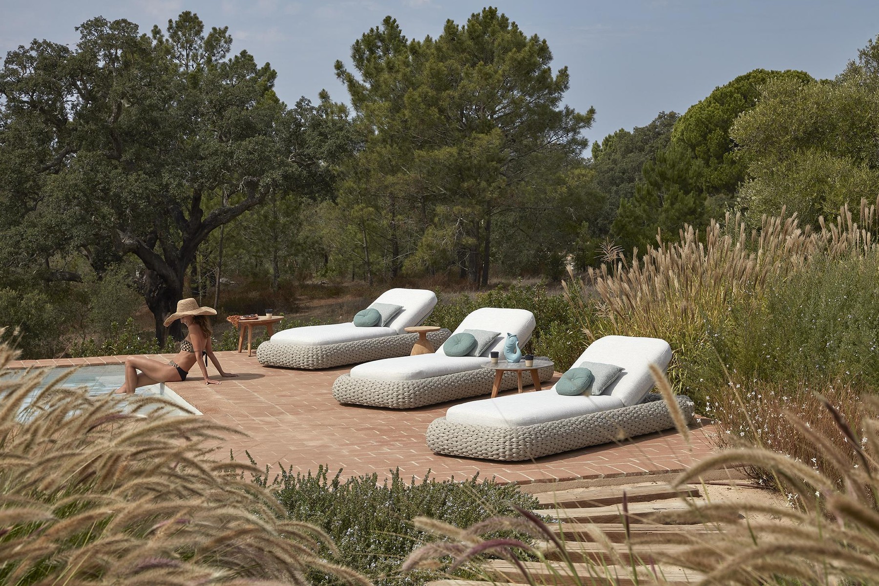Kobo outdoor installation
