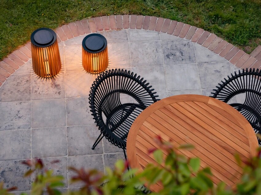 Outdoor Bistro detail
