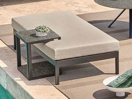 Minu chaise-longue alternate angle